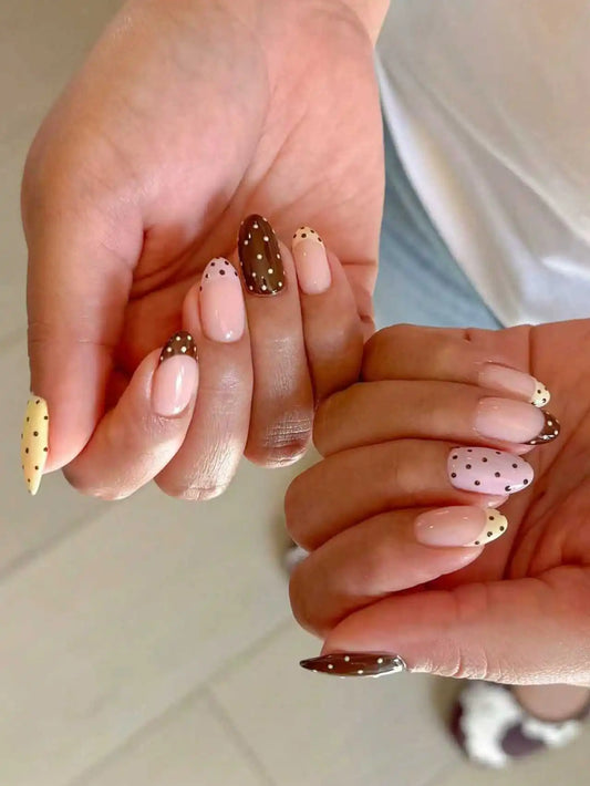 10 pieces, handmade almond-shaped nails in a light brown-yellow color, French dot pattern, simple yet stylish, high-end quality.